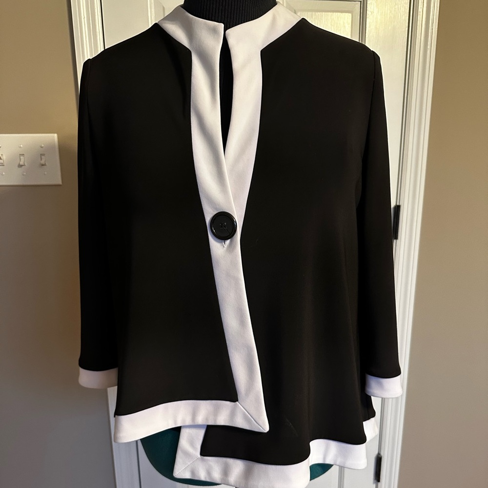 Beautiful Joseph Ribkoff Jacket